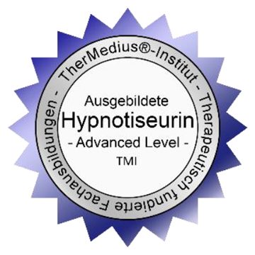 Abzeichen für eine ausgebildete Hypnotiseurin auf Advanced Level vom TherMedius@Institut.